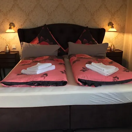 Schmitz Vendégház 4*